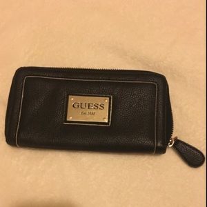 Bundle Guess Wallet w/ matching purse